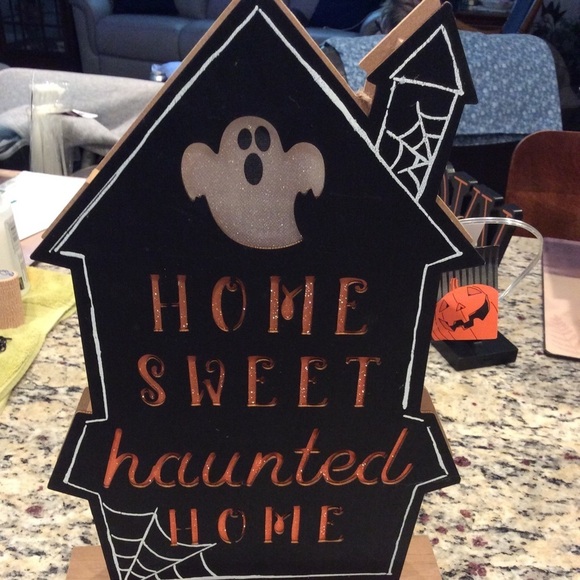 Halloween Decor - Picture 3 of 3